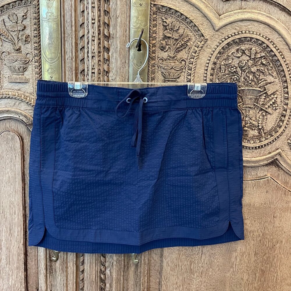 Vineyard Vines Performance Navy Skirt Size Large